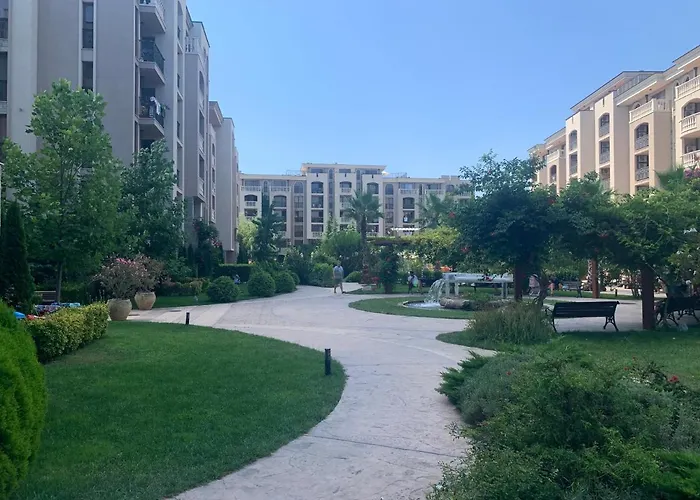 Luxury Orchid With A Garden In A Private Complex Cascadas Bulgaria Апарт-отель Солнечный берег